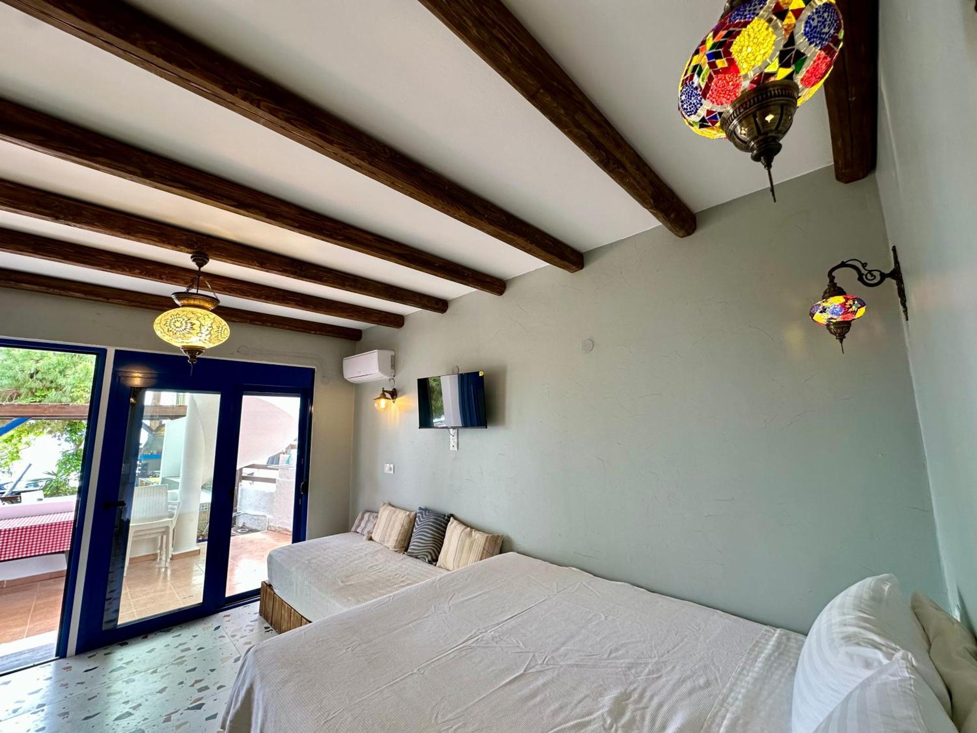 George Suites Stegna Archangelos  Extérieur photo
