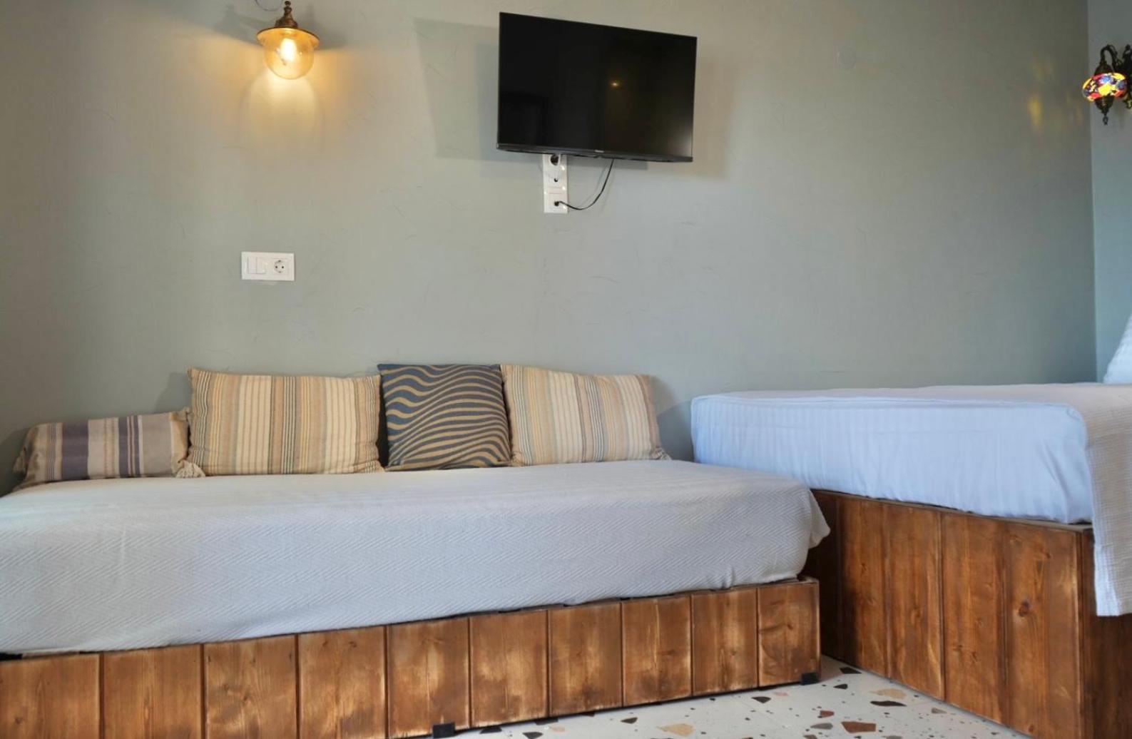 George Suites Stegna Archangelos  Extérieur photo