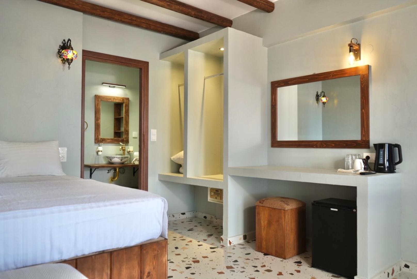 George Suites Stegna Archangelos  Extérieur photo